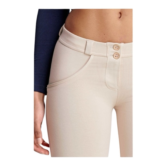 Freddy WR.UP Low-Rise 7/8 Length Pants - Size S, Light Beige - Picture 11 of 11